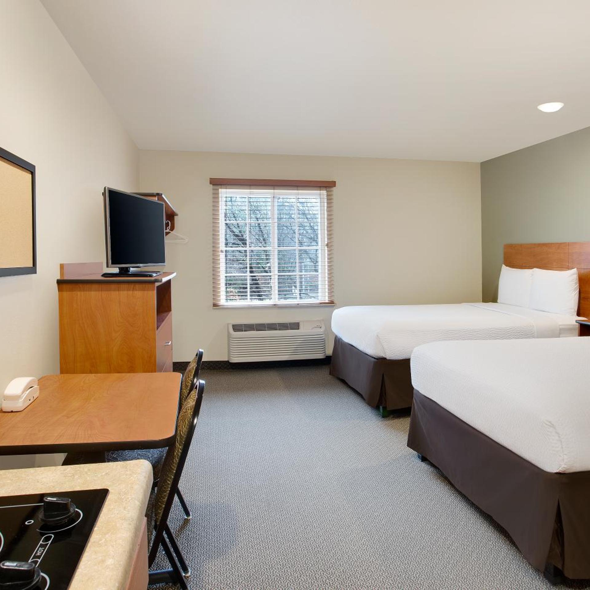WoodSpring Suites Washington DC Andrews AFB 14/25
