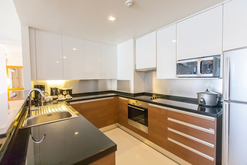 Oakwood Residence Sukhumvit 24 Bangkok 25/26