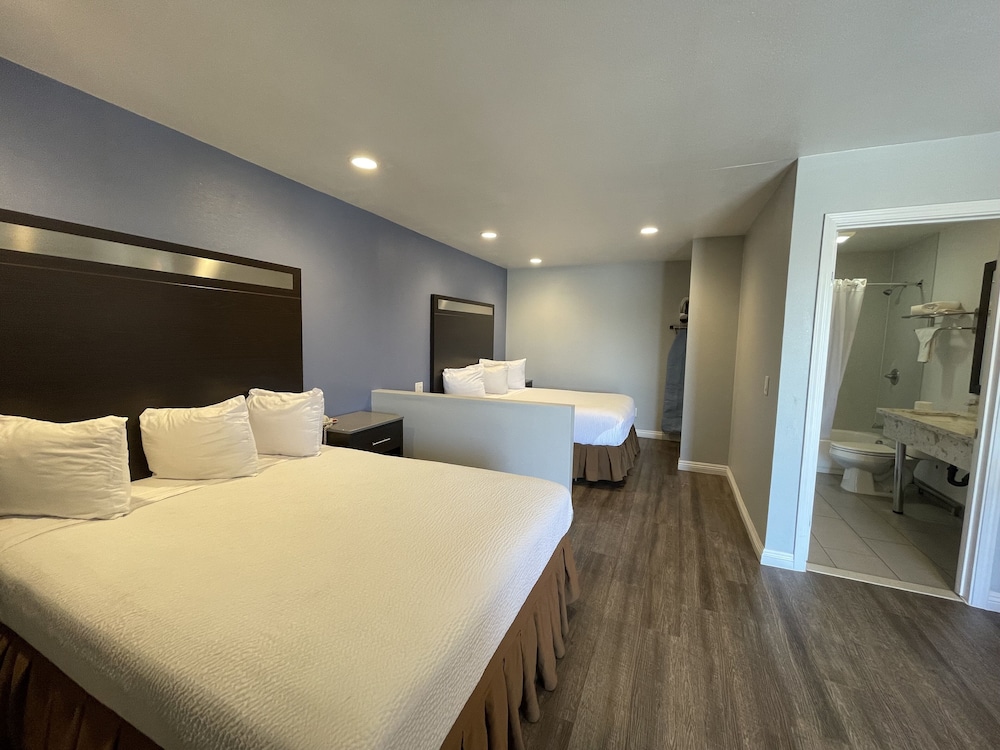 Deluxe, Suite, 2 Queen Beds