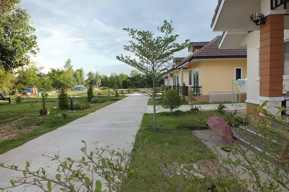 Suwi Coco Ville Resort 54/56