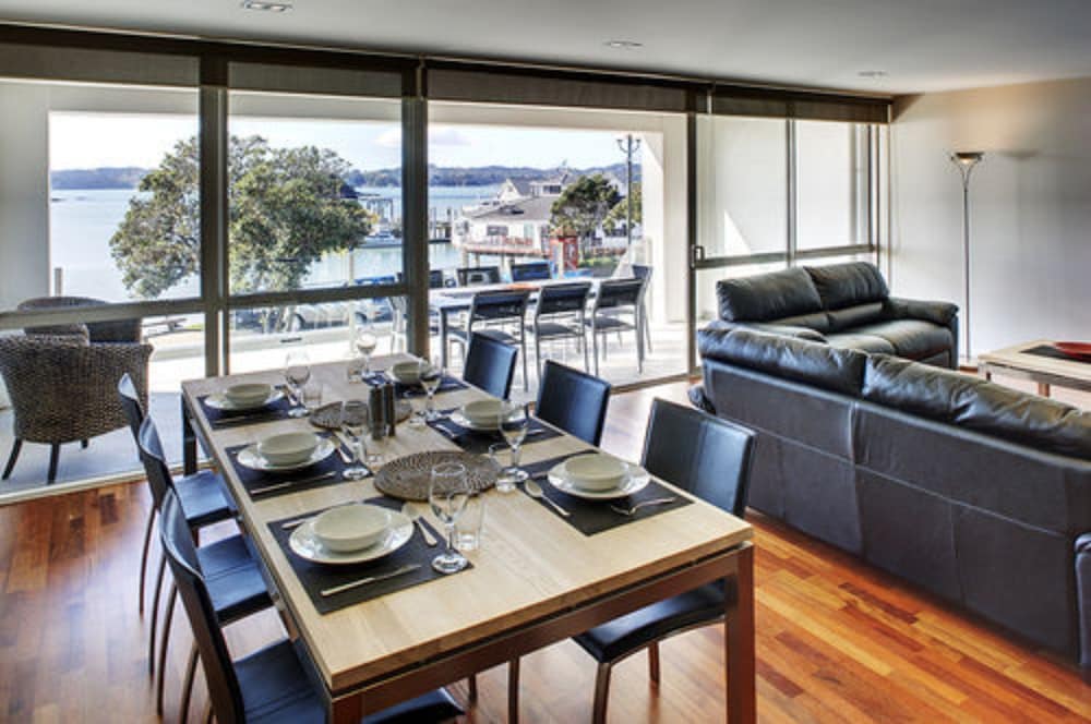 The Waterfront Suites Heritage Collection 36/50