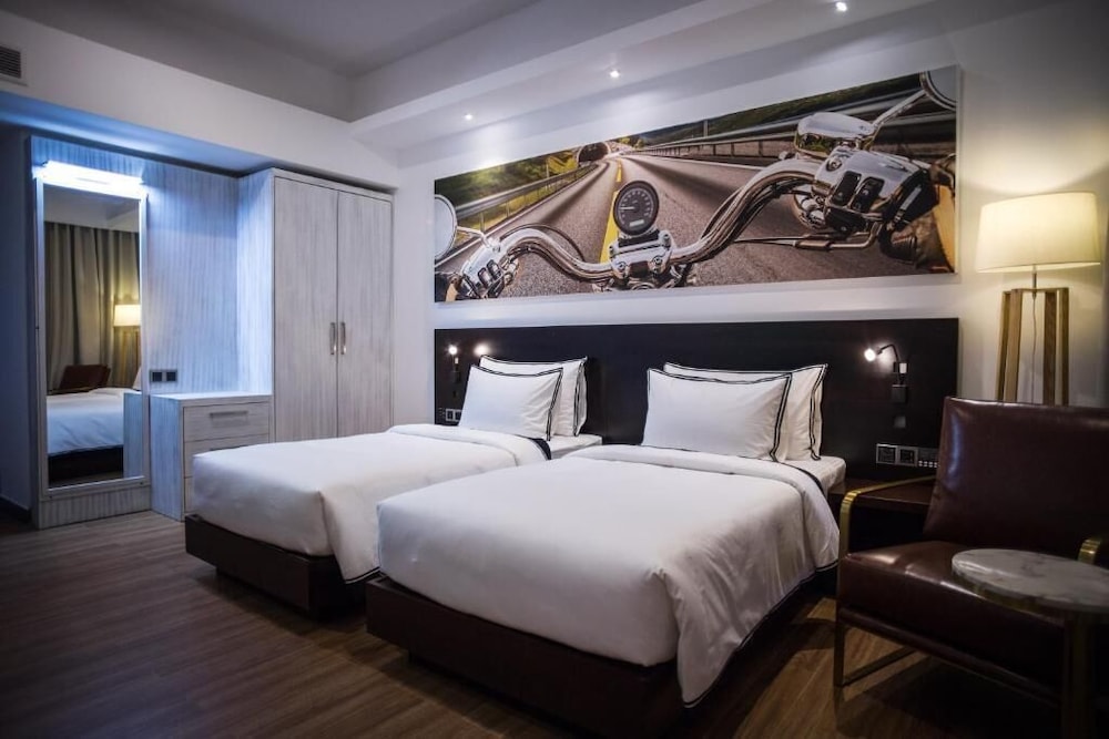 Regal Reseau Hotel & Spa 13/40