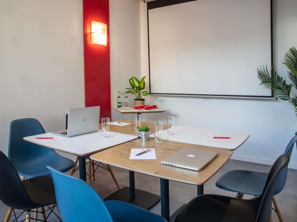 ibis Cannes Plage La Bocca 56/63