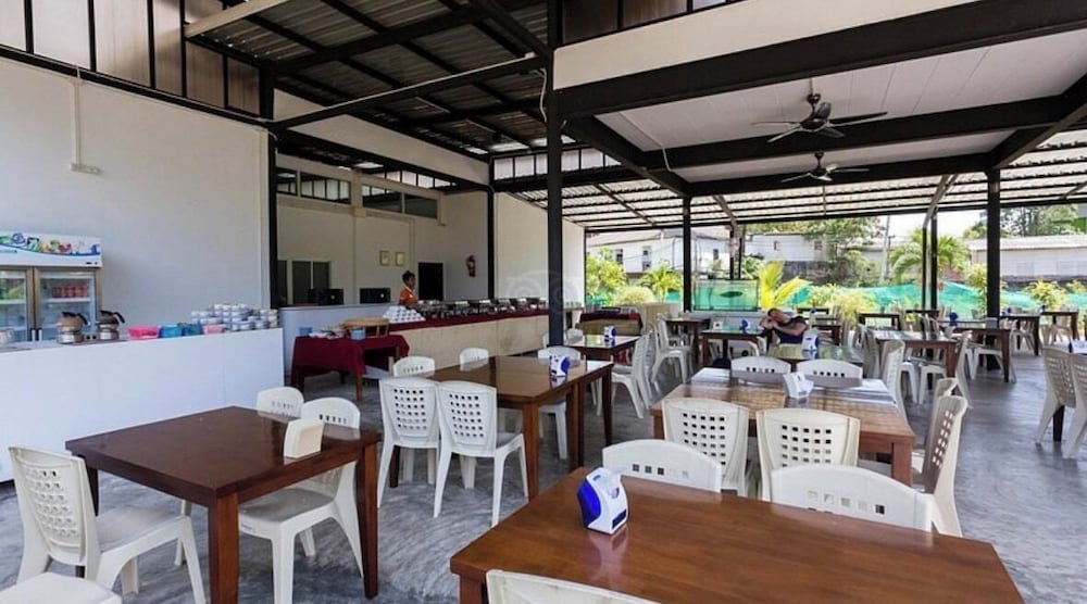 Gypsy Sea View Resort 51/69