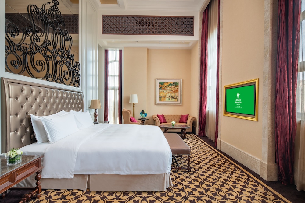 Holiday Inn Guangzhou Airport Zone 17/70