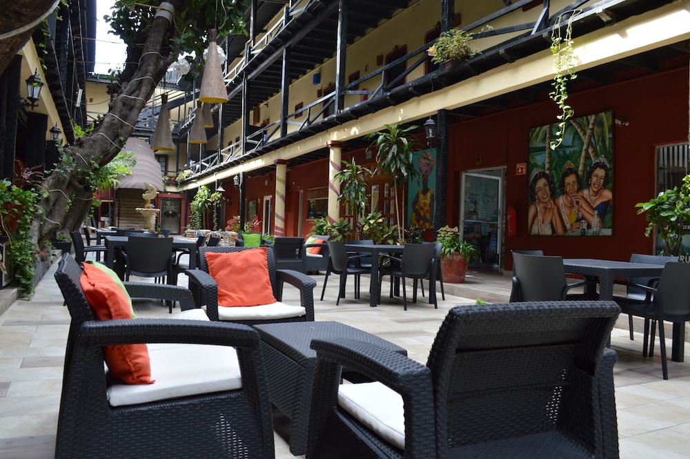 restaurant-cafeteria