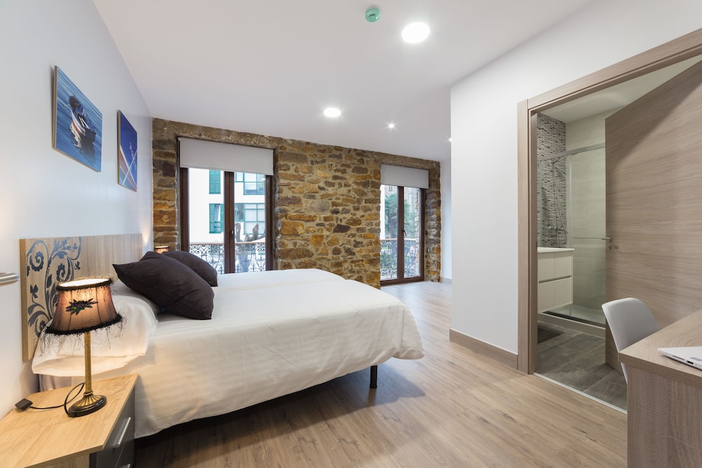 Petit Hotel Goierri 20/43