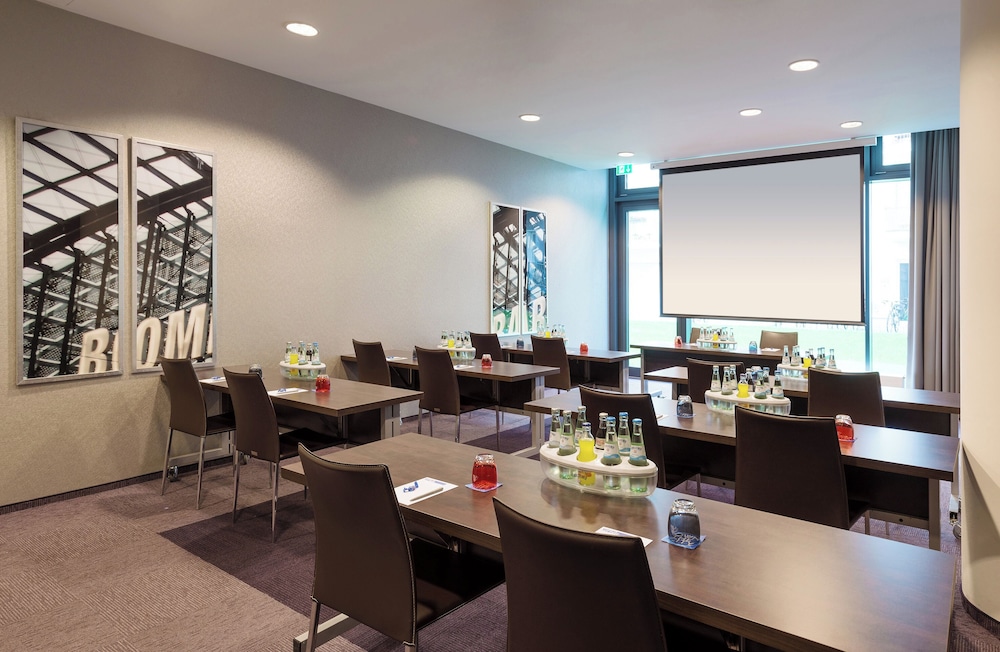 Hotel INNSiDE by Melia Berlin Mitte 61/70
