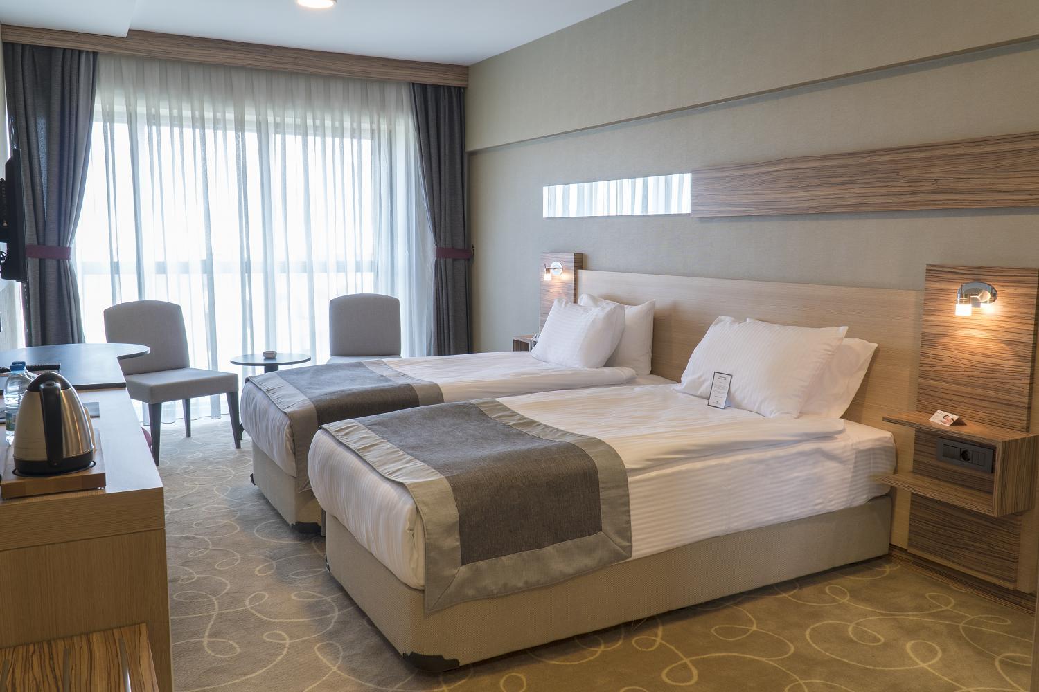Standard, Twin Beds