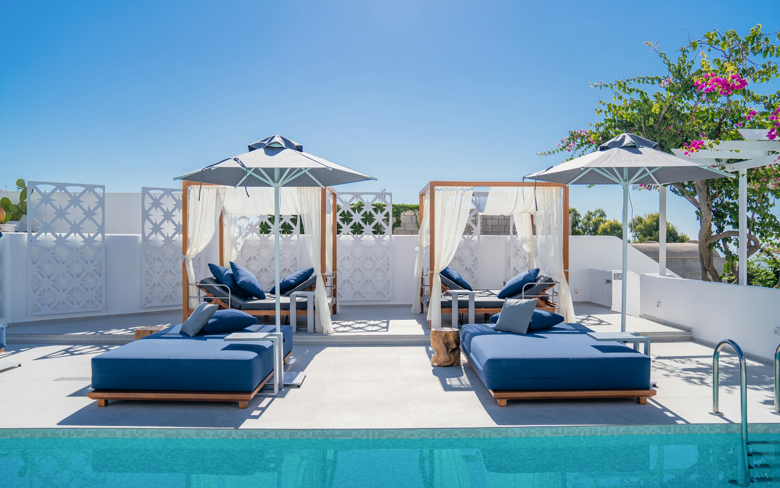 Aressana Spa Hotel and Suites 78/82