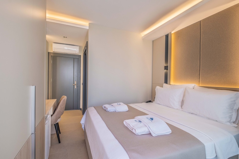 Seatown Hotel 12/50