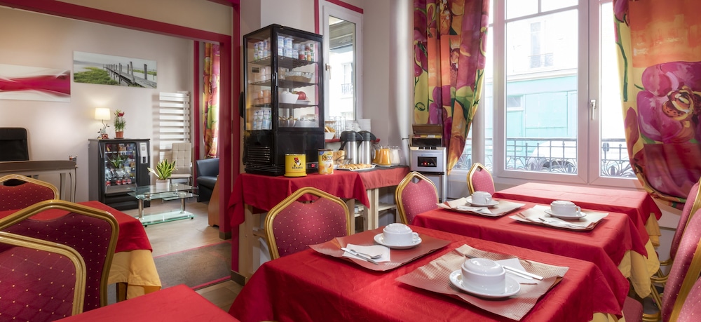 MONTSOURIS ORLEANS HOTEL 30/53