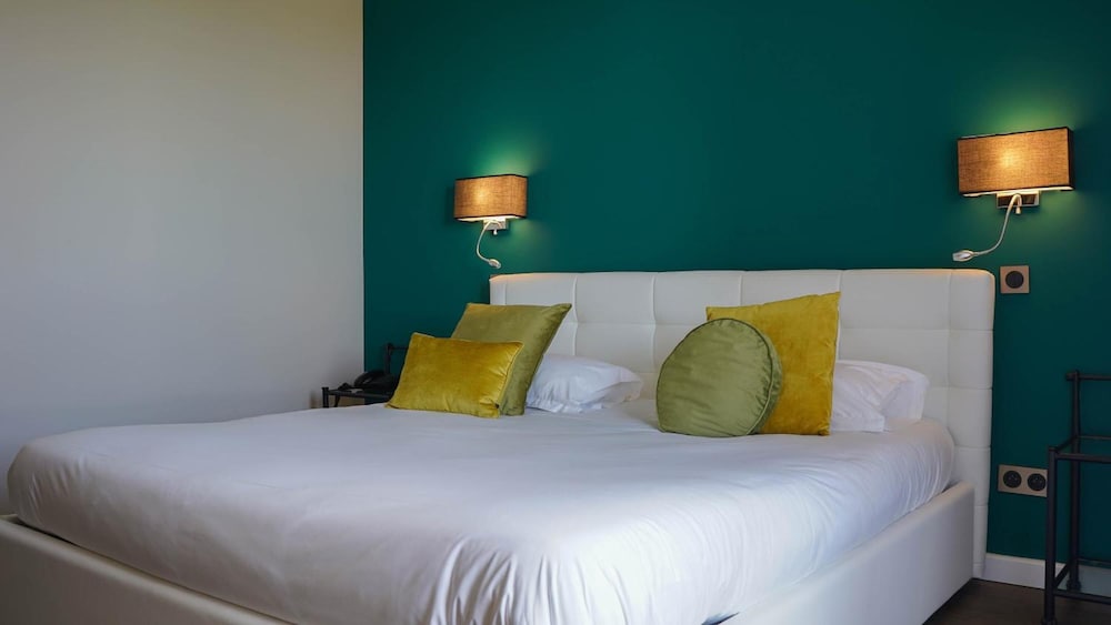 Hotel Les Jardins de La Madrague 26/65