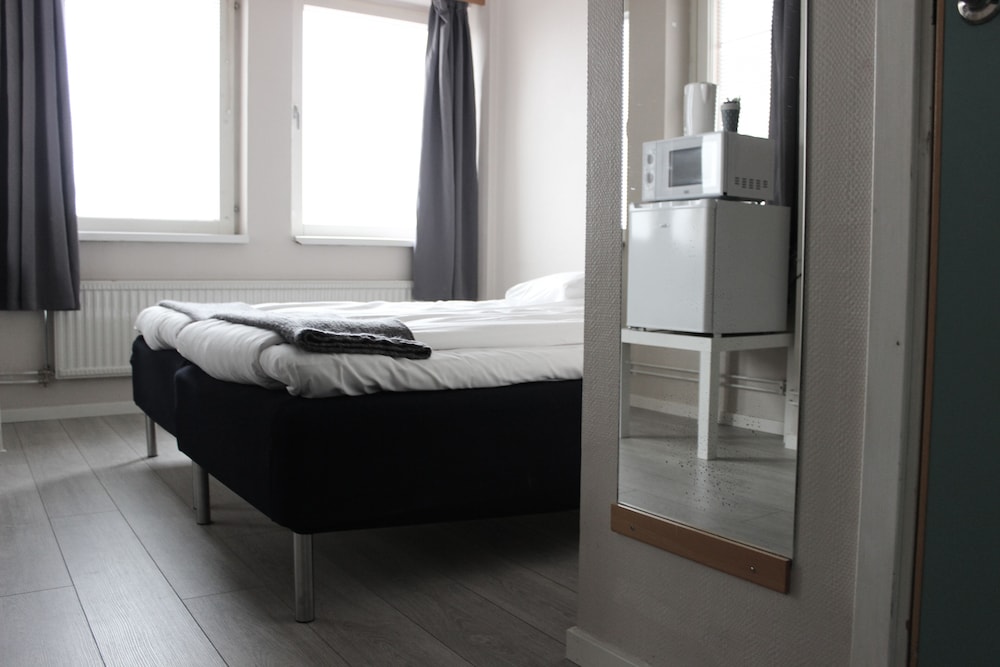 Euroway Hotel 24/50
