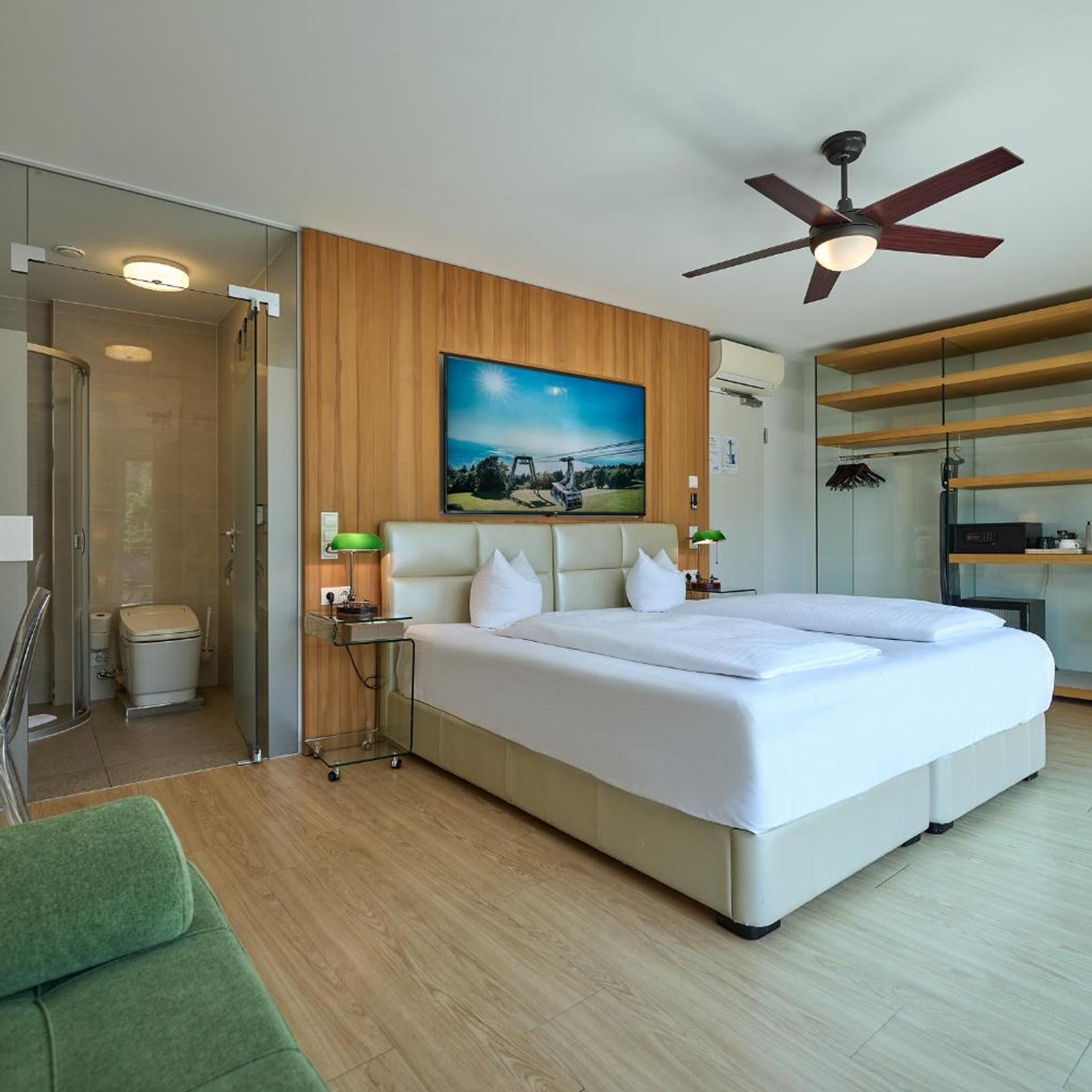 Hotel Bodensee GmbH 24/50