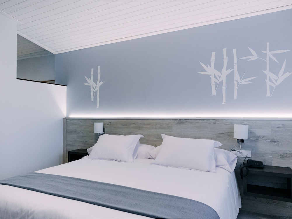 El Montico Hotel 5/33