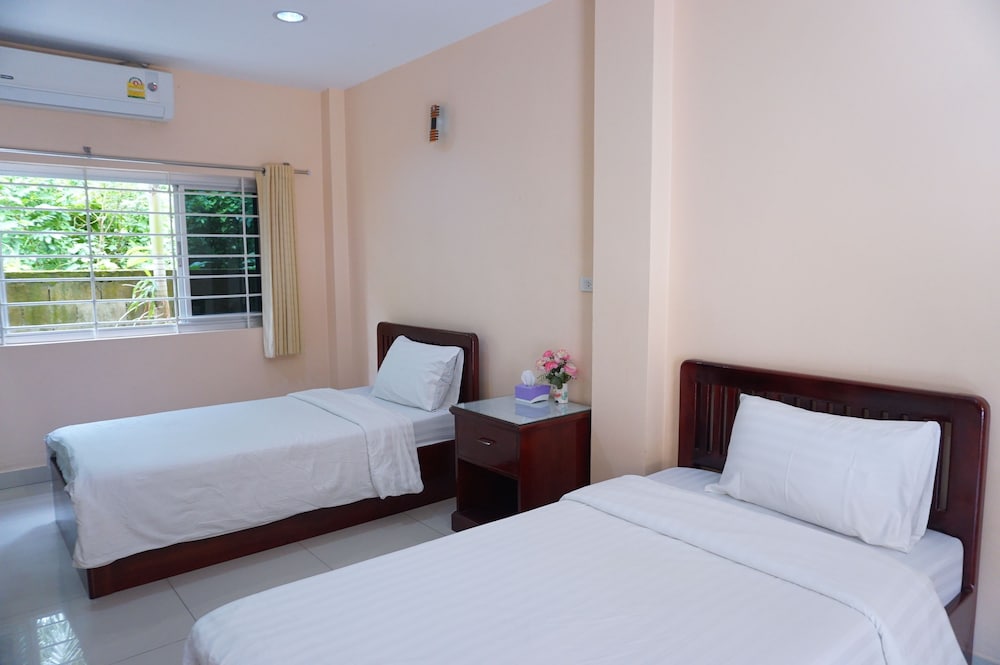 Jirasin Hotel & Apartment 6/24