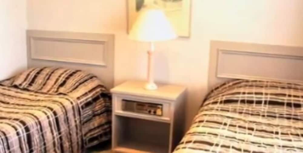 Clayton Monash Motor Inn & Serviced Apartments photo2