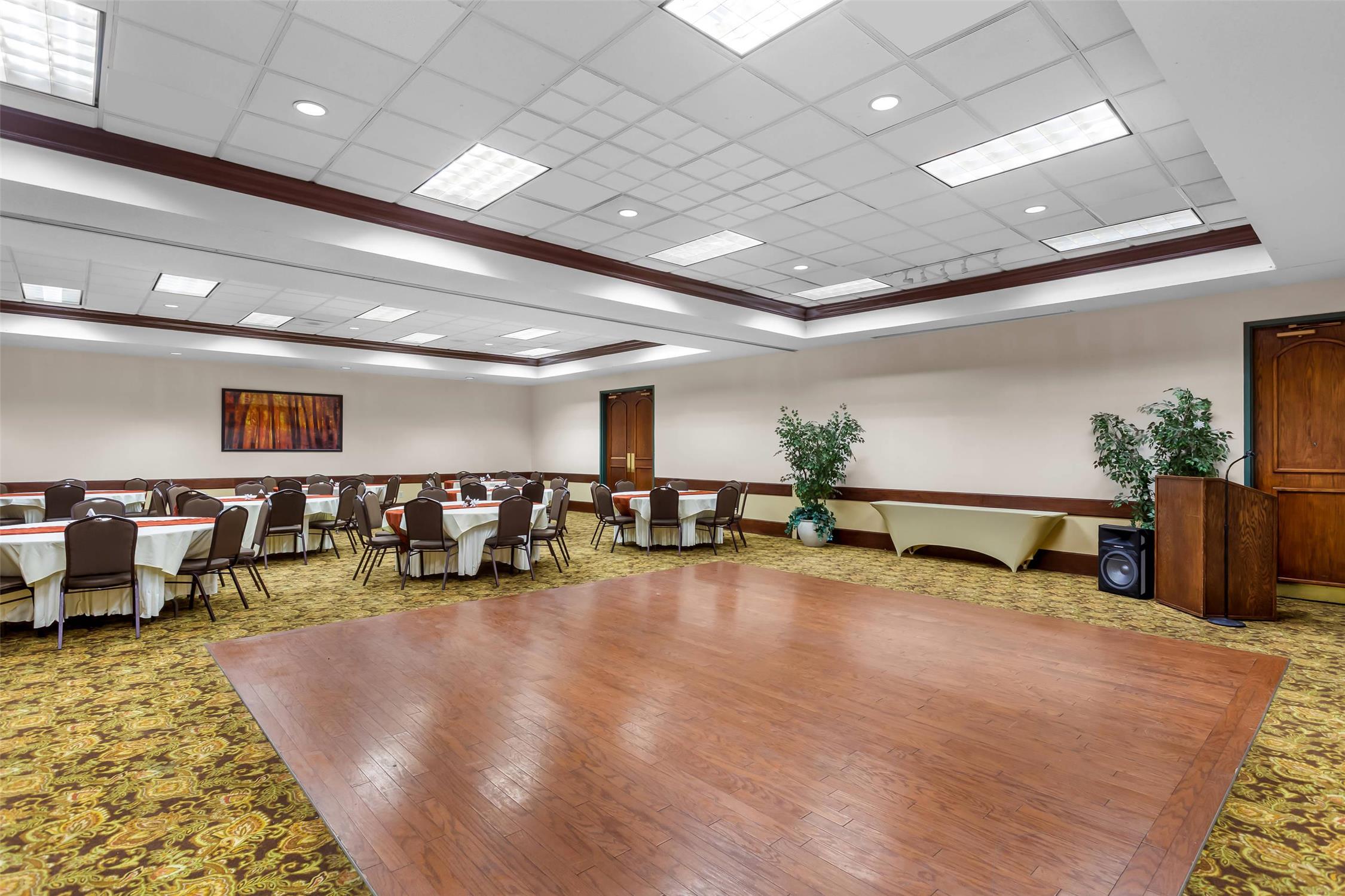 Country Inn and Suites By Radisson Beckley WV 42/65