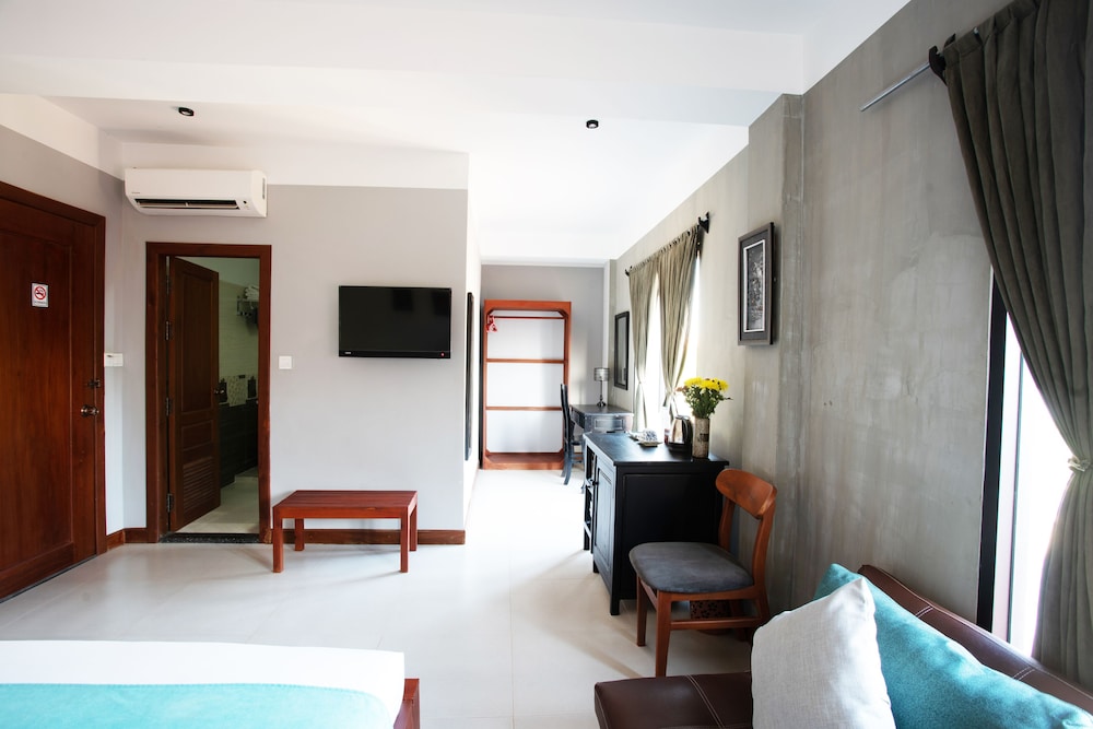 Central Blanche Residence 40/50