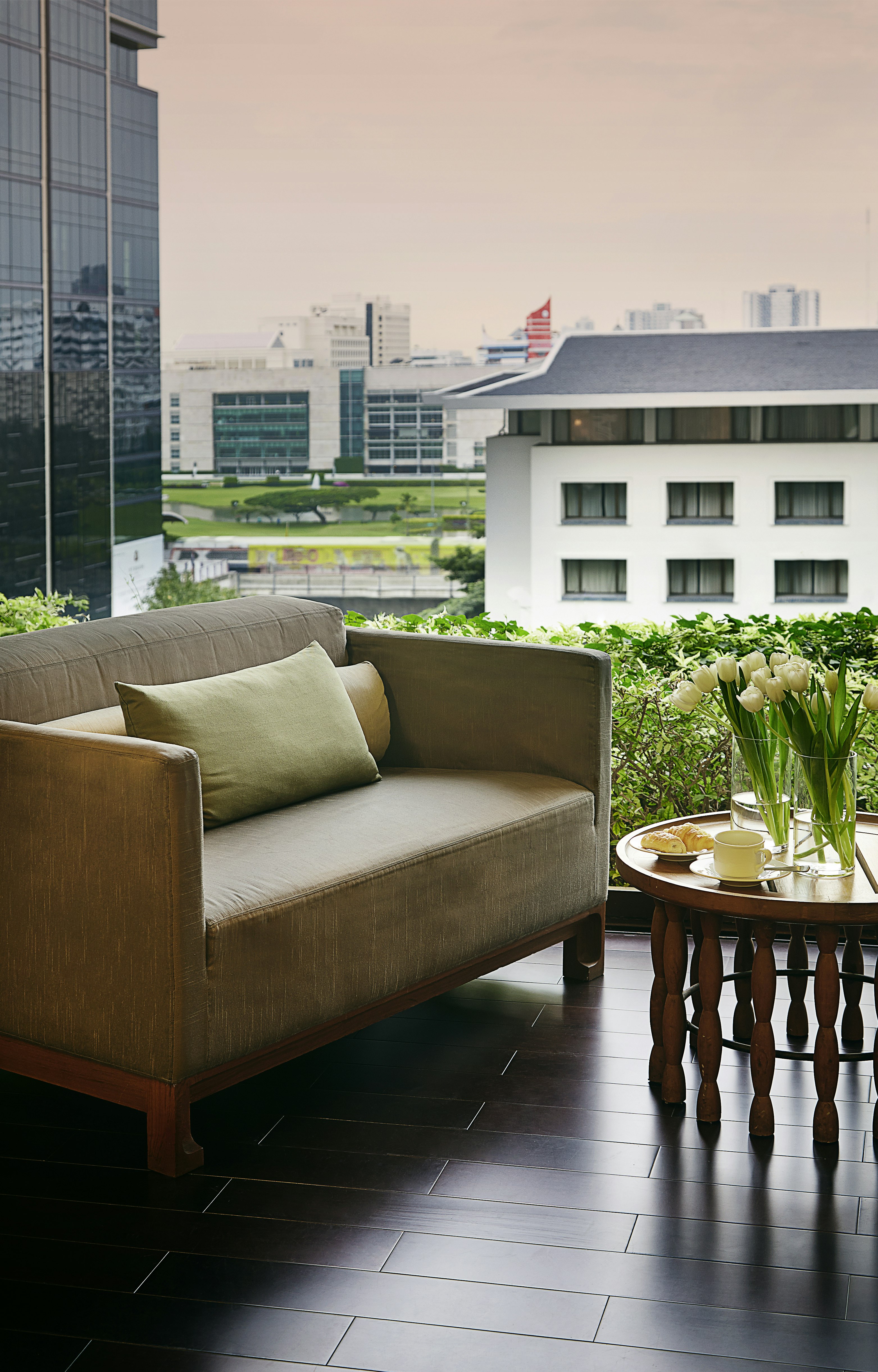 HANSAR BANGKOK 8/83