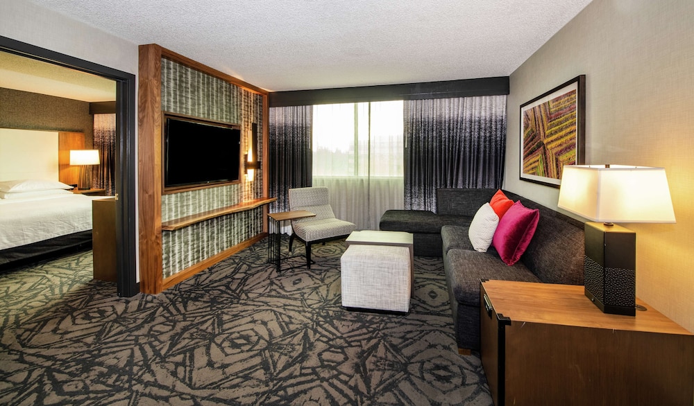 Embassy Suites Walnut Creek 33/81