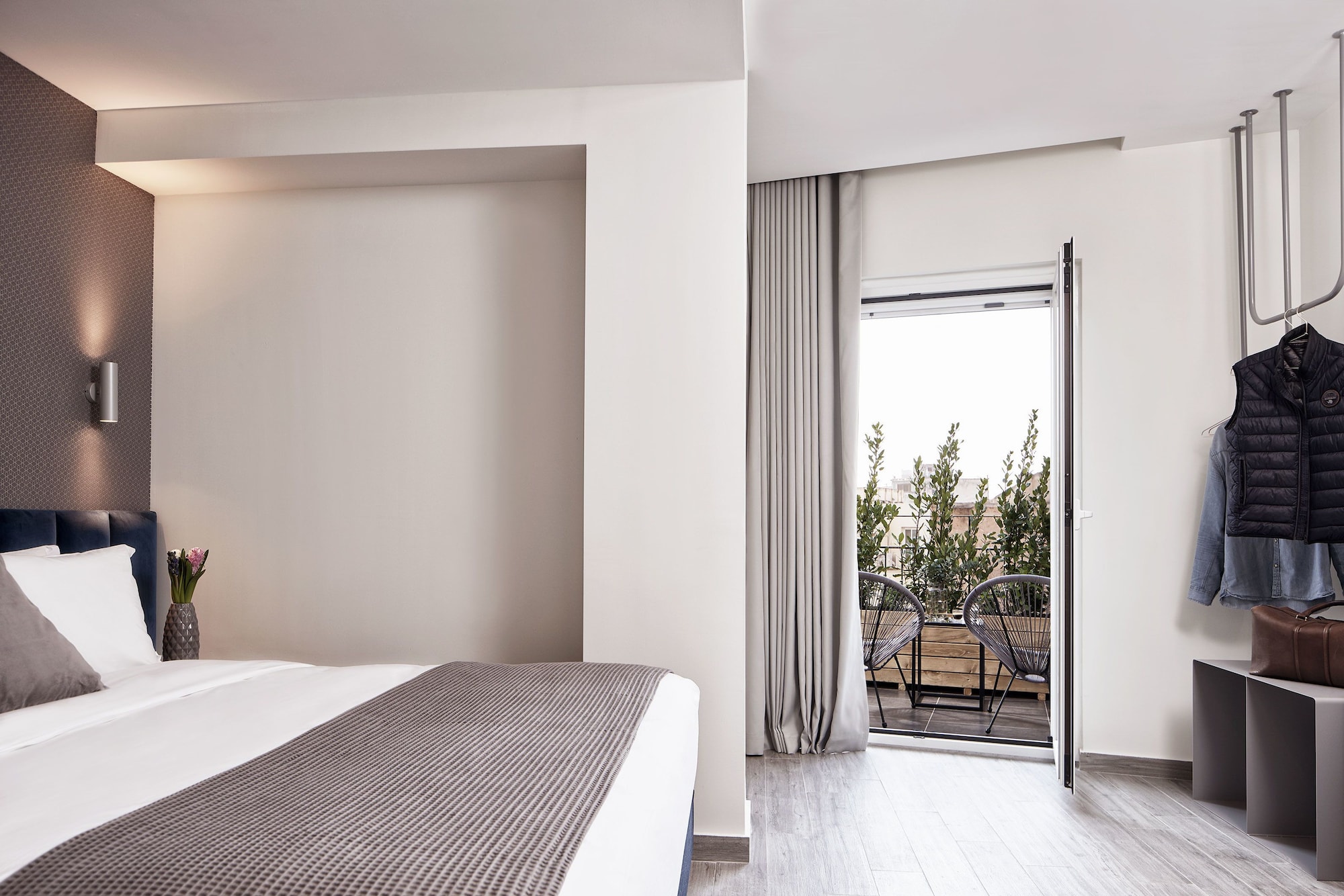 SUPERIOR, SUITE, BALCONY