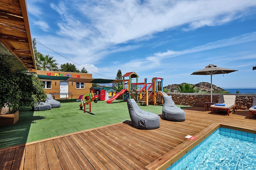 Blue Marine Resort and Spa 64/71
