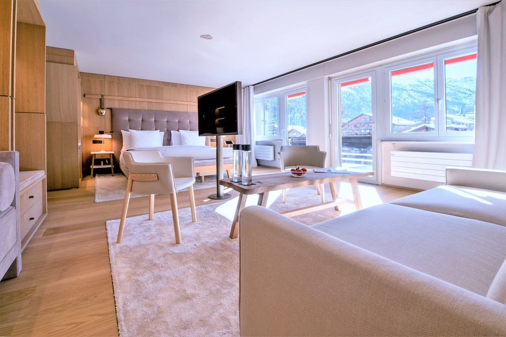 Schweizerhof Zermatt Hotel 64/81
