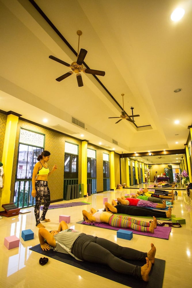 Madina Hotel 43/55