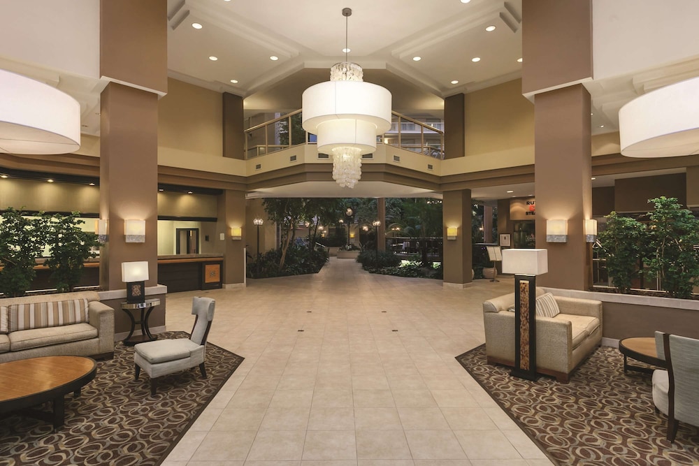 Embassy Suites by Hilton Birmingham 25/36