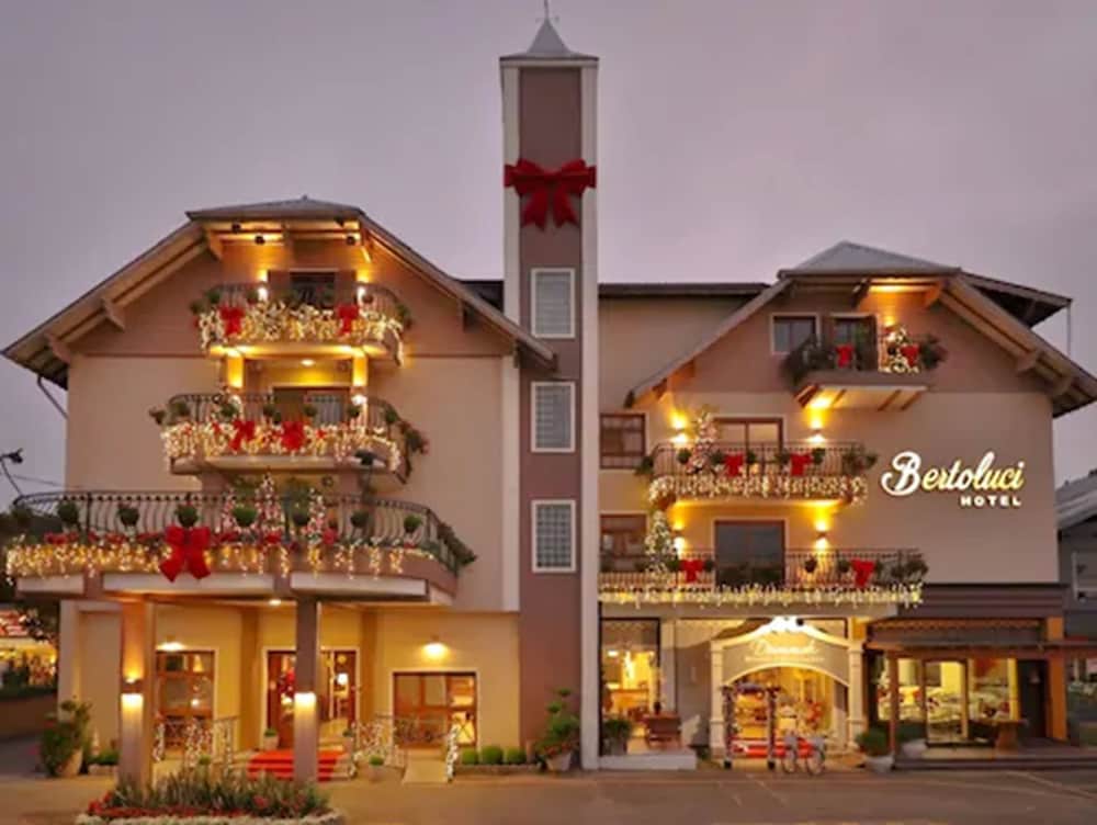 Hotel Bertoluci 61/69