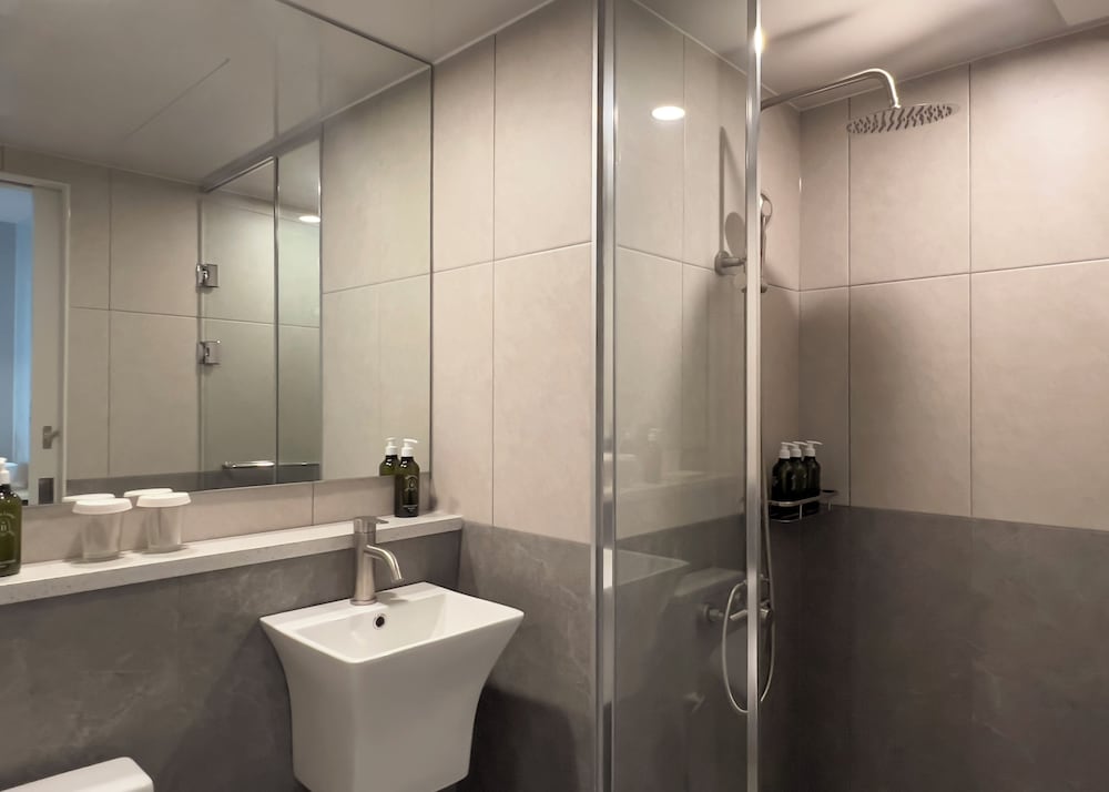 Ocean Suites Hotel Jeju 49/50