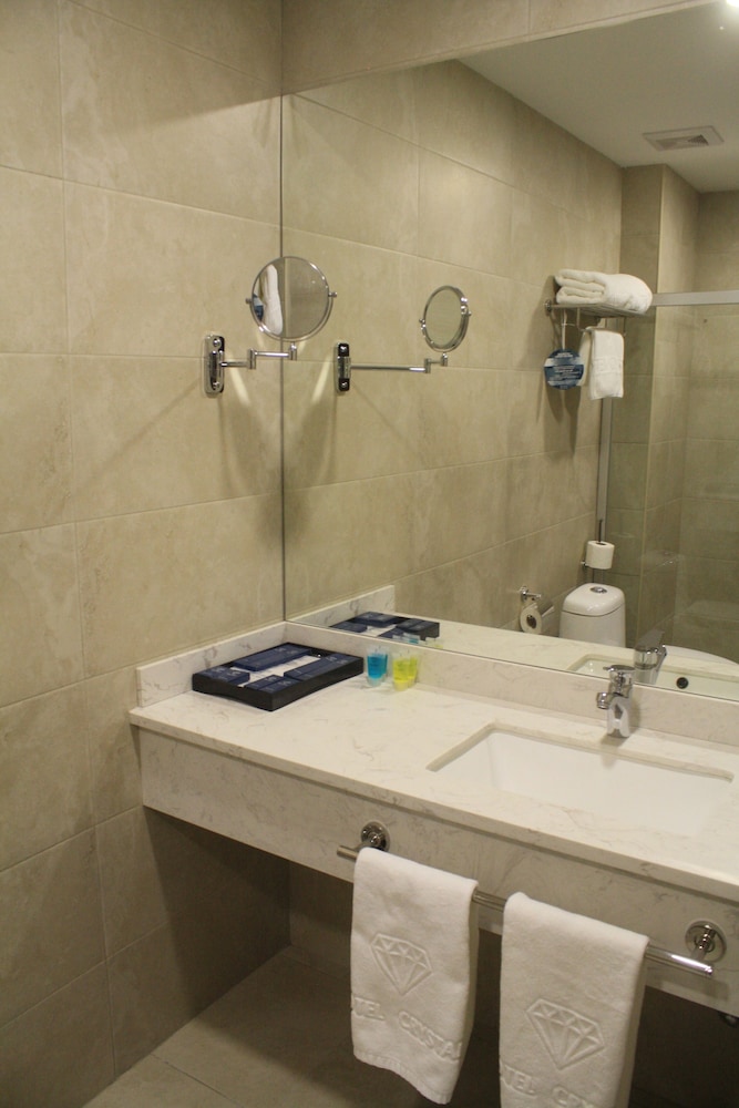 Hotel and SPA Crystal 48/50