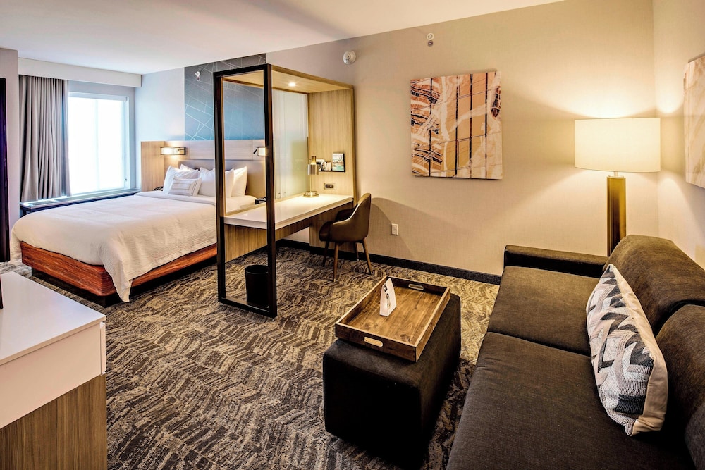 جناح بسرير كينج مع سرير سحّاب إضافي، Springhill Suites Dayton Vandalia 7/10