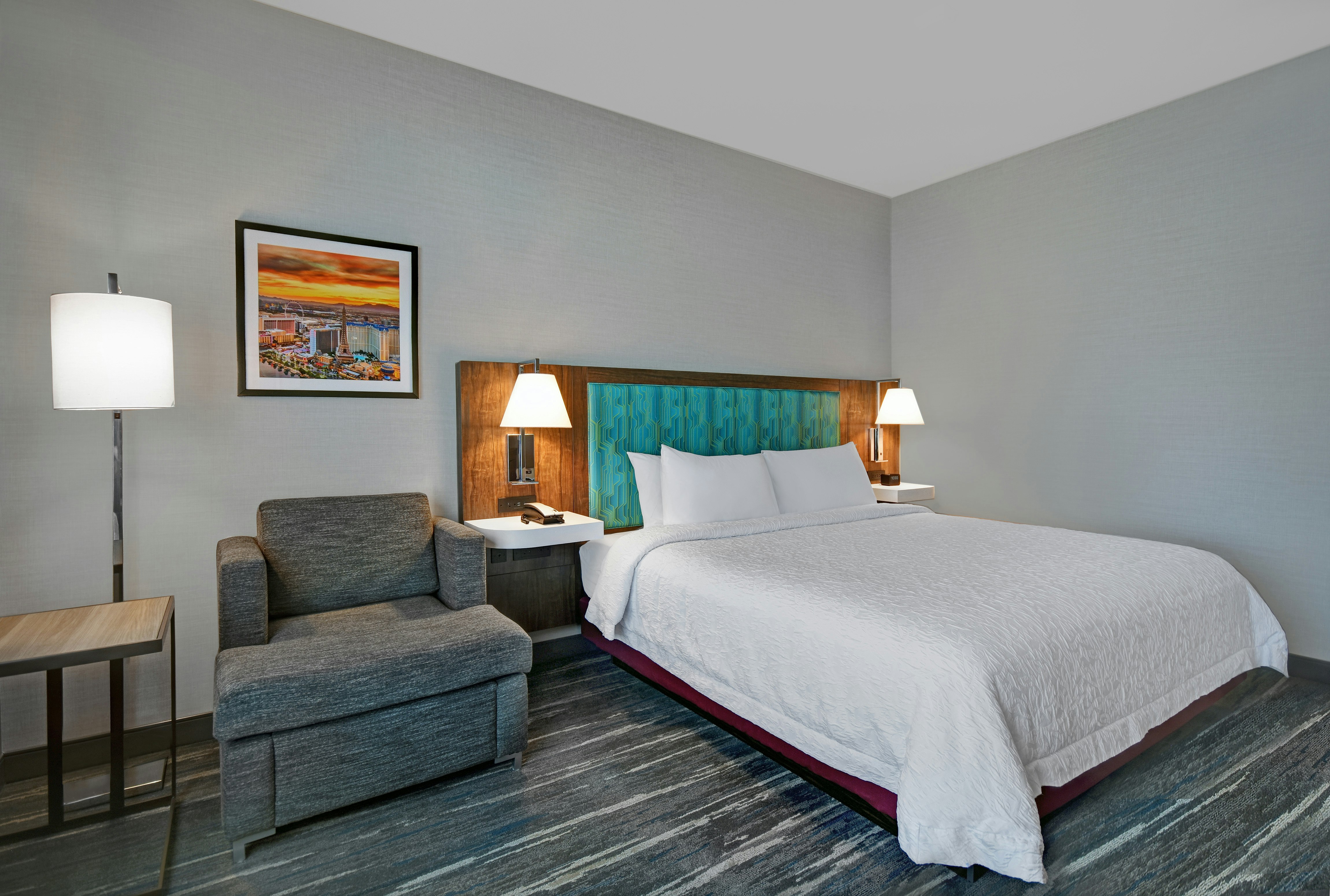 ROOM, KING BED, ACCESSIBLE