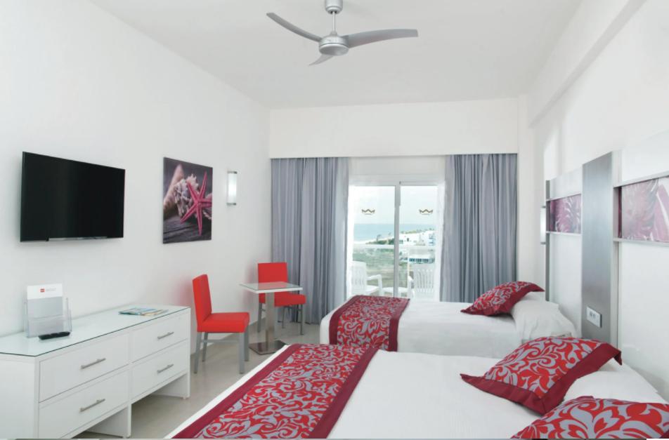 Room, Double Bed, Lateral Side Sea View
