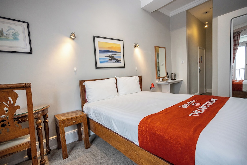 ROOM, DOUBLE BED, SEA VIEW