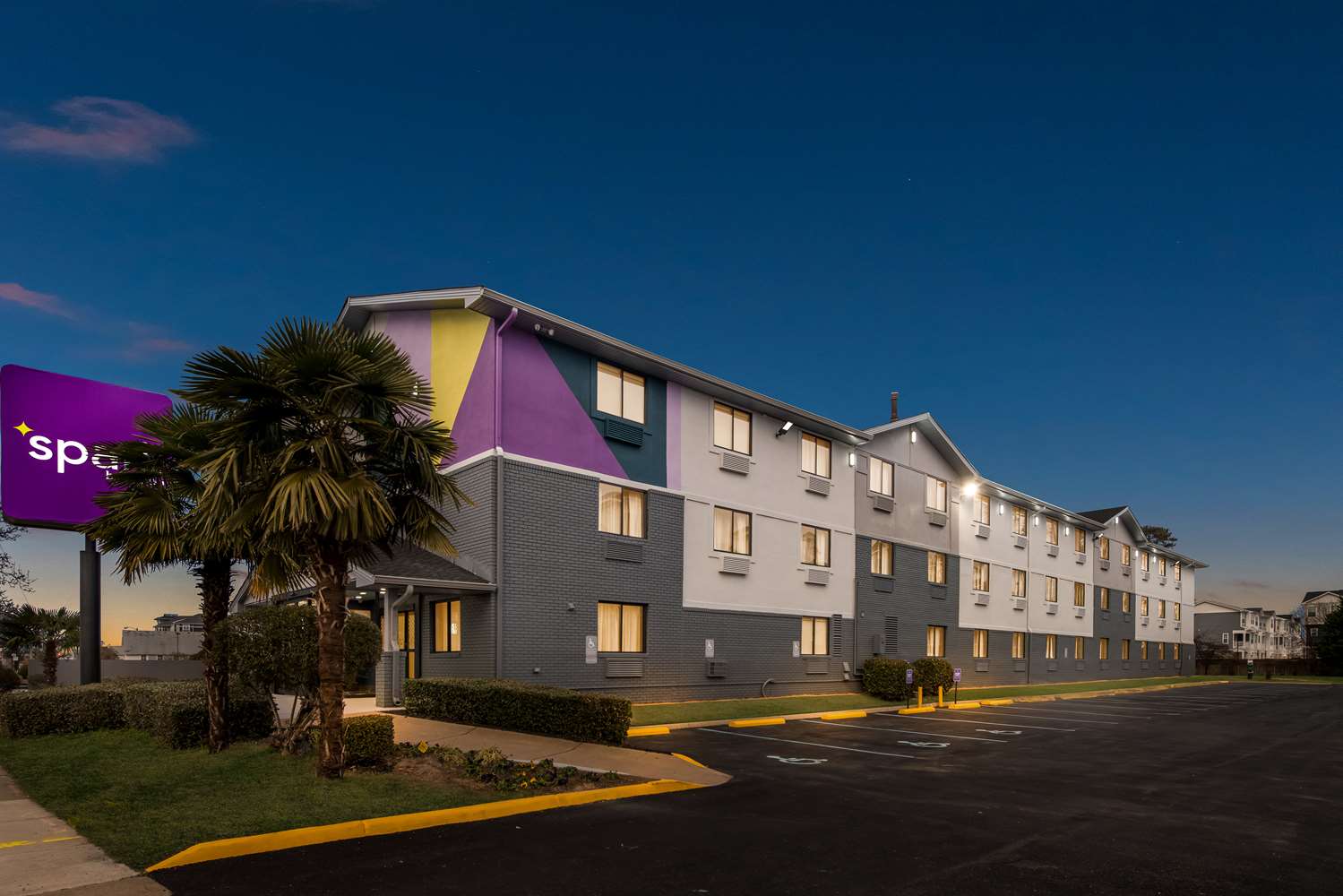 Spark by Hilton Norfolk 4/24