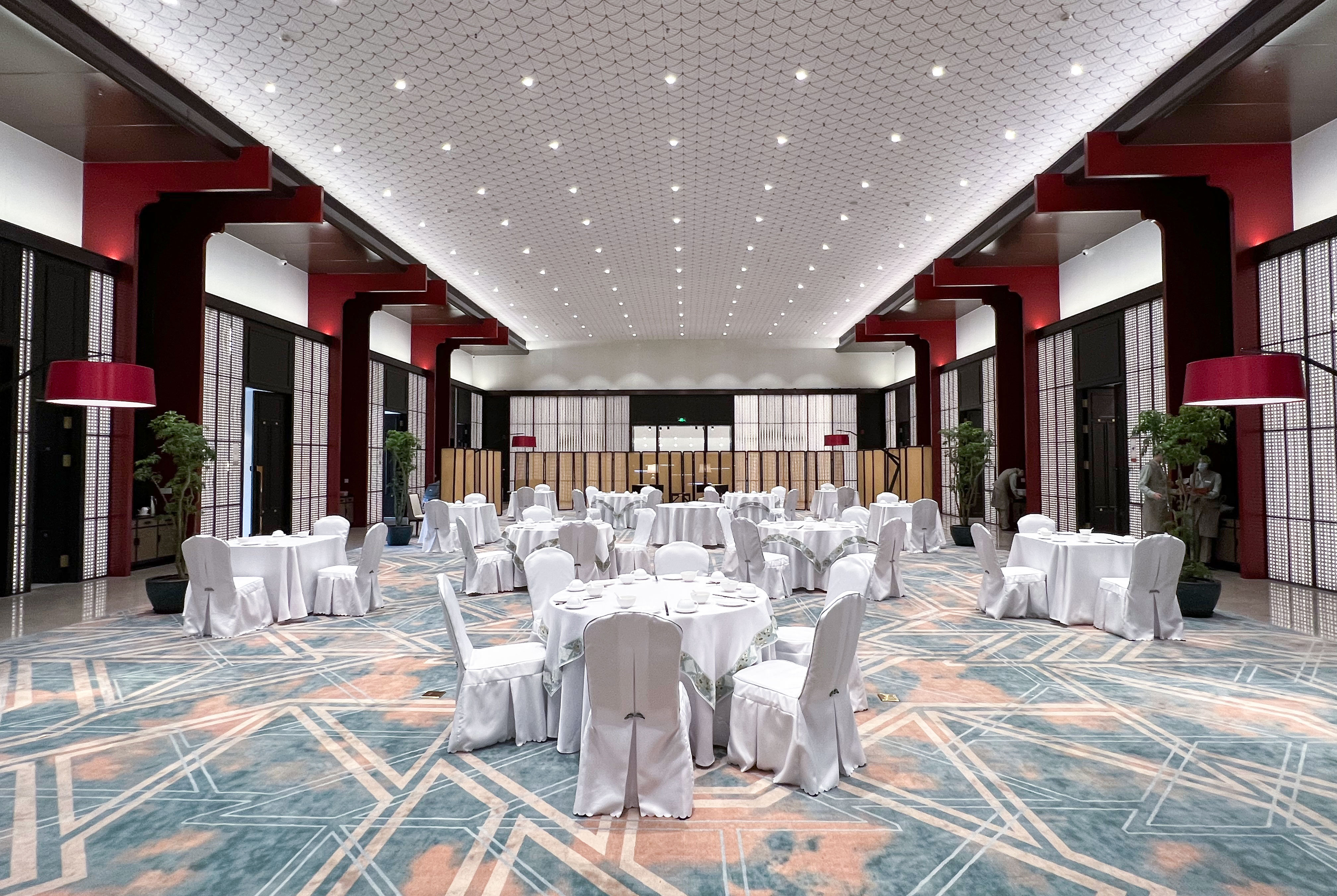 CROWNE PLAZA ZHENGZHOU 75/80