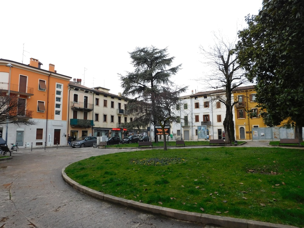 Residenza Meeting 50/58
