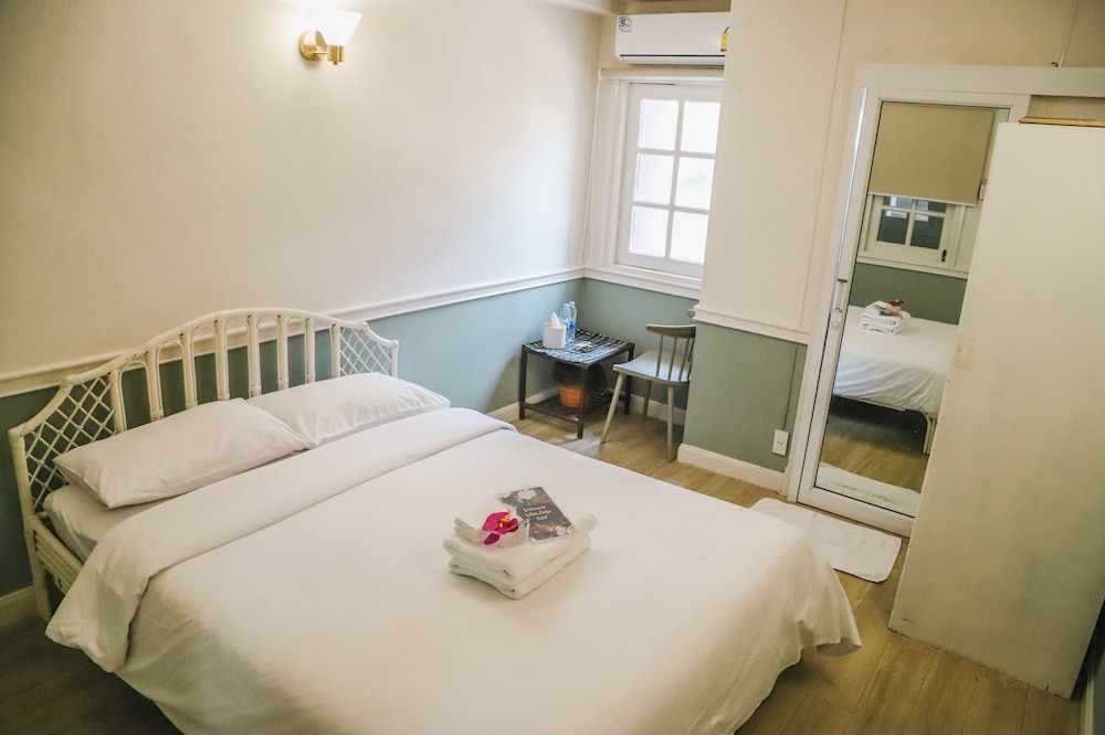 White Lodge 23/50