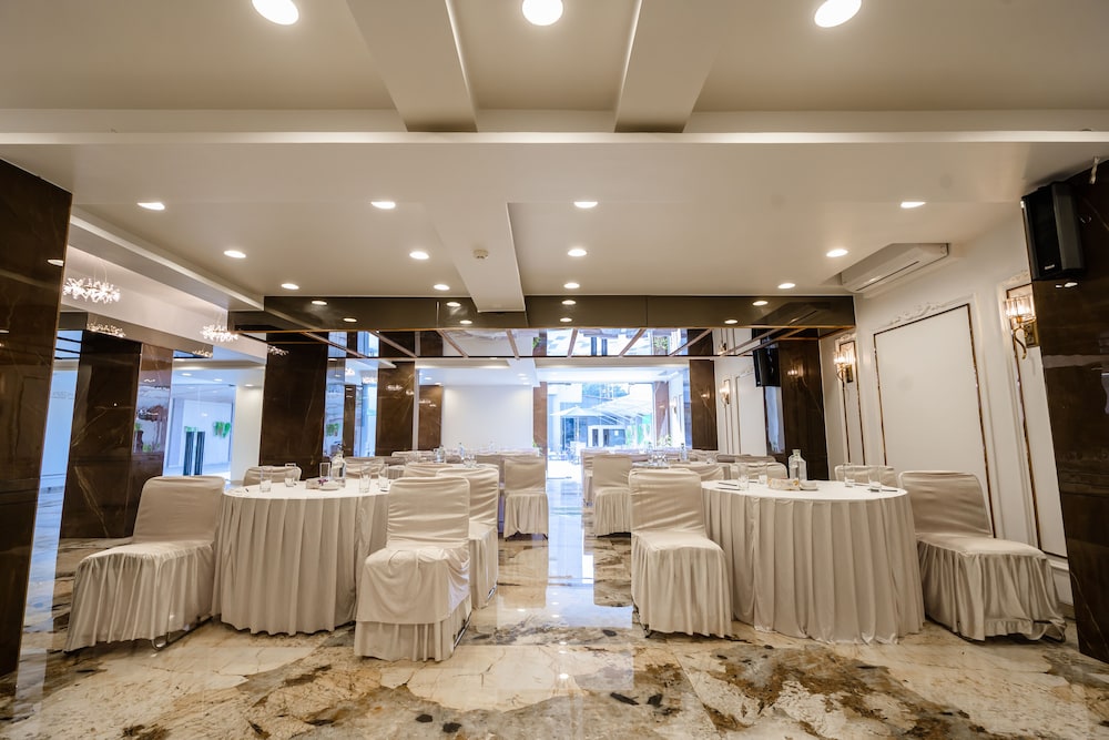 Regenta Place Igatpuri 6/33