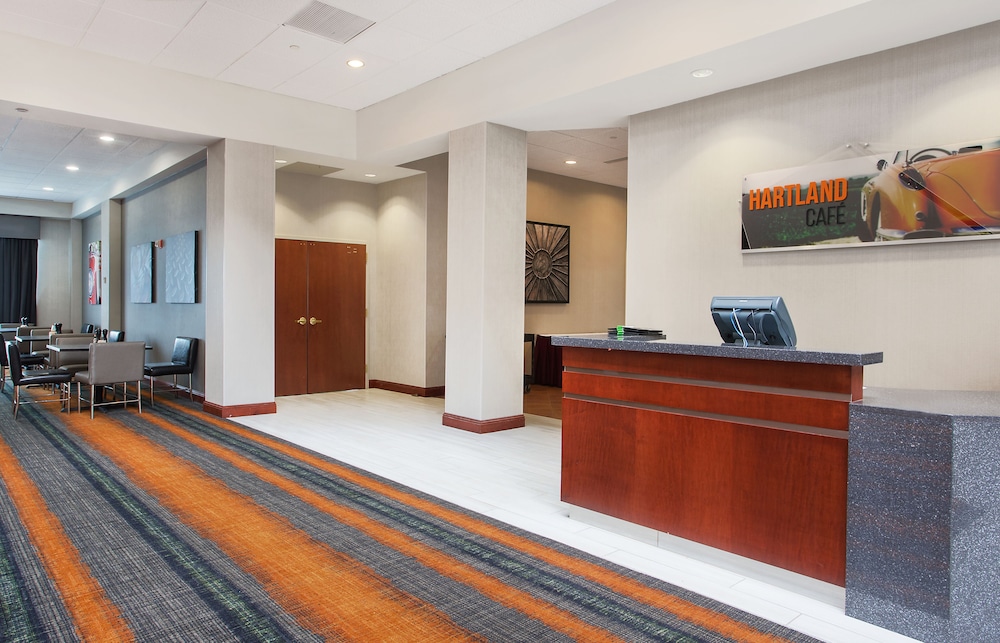 Holiday Inn University Plaza-Bowling Green 8/71