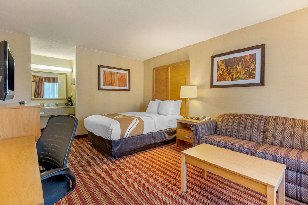 Quality Inn Exit 4 16/55