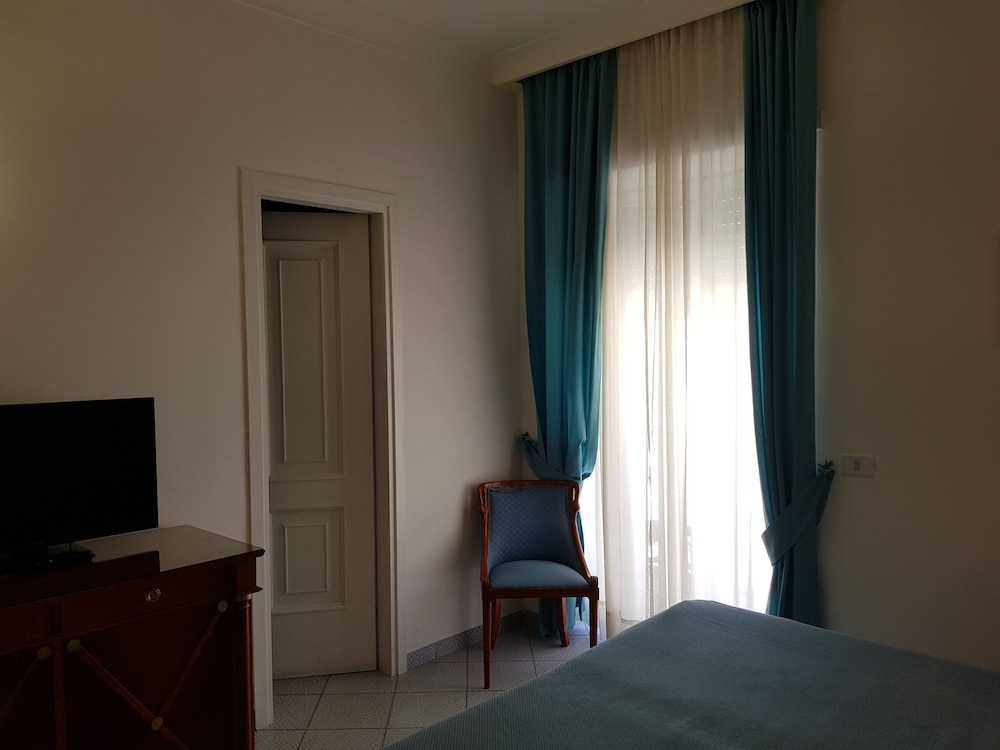 Palatium Mari Hotel 27/75