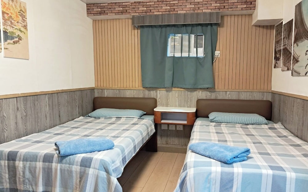 Majestic 7 Guest House 24/66