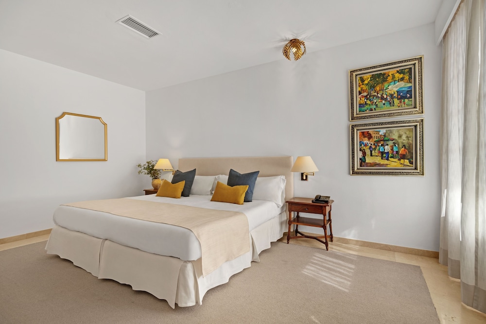 ROOM, DOUBLE BED, MOUNTAIN VIEW