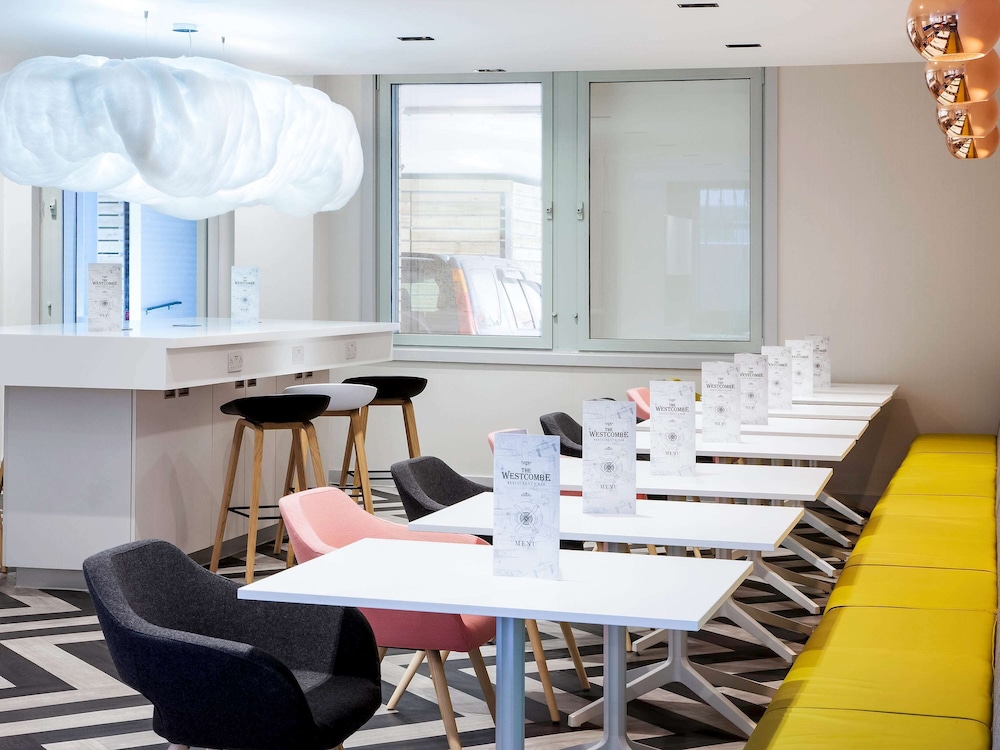ibis Styles London Heathrow Airport 60/72