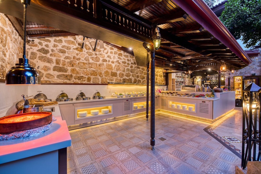Dogan Hotel 14/72